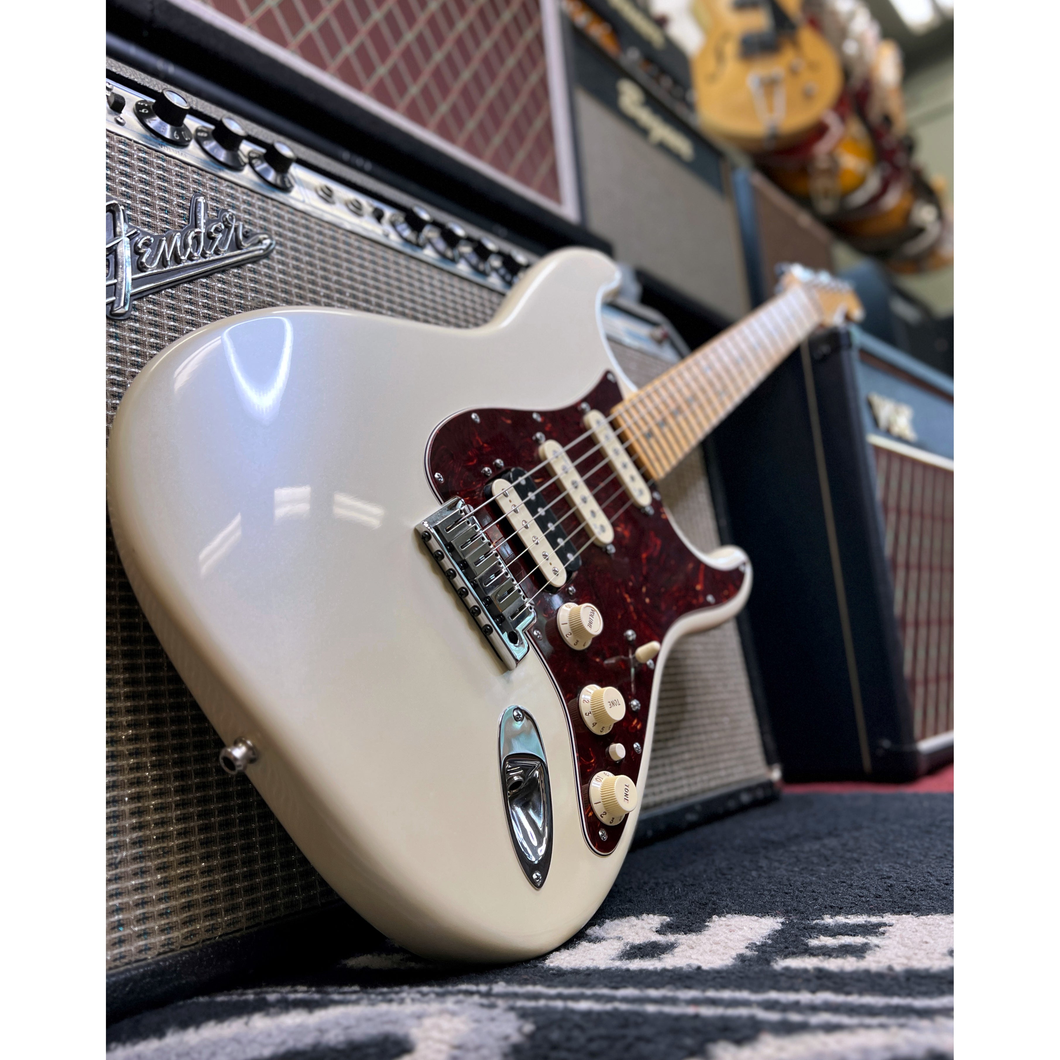 Fender, Fender American Deluxe Stratocaster HSS Electric Guitar (2014)