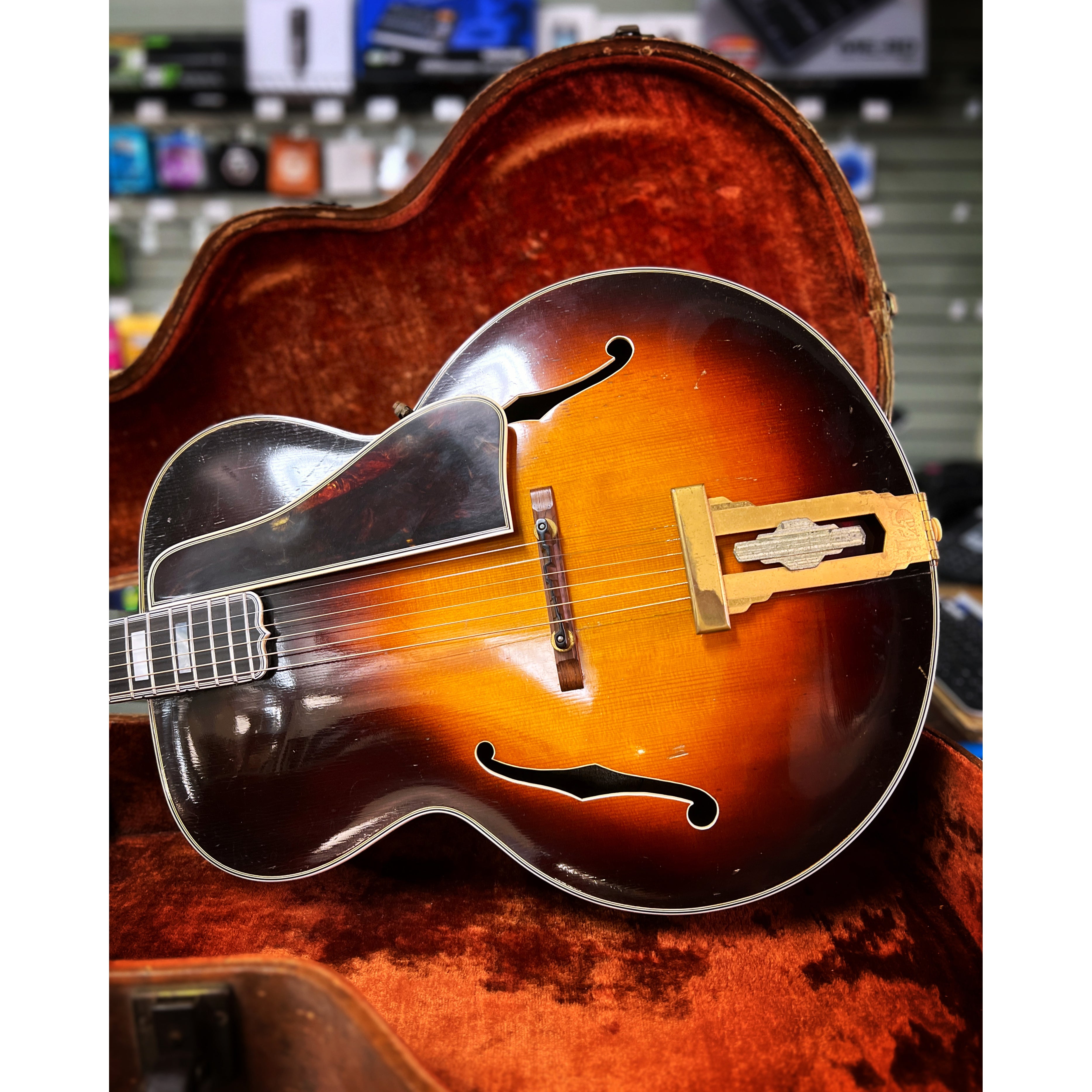 Gibson, Gibson L-5 Archtop Acoustic Guitar (1937)