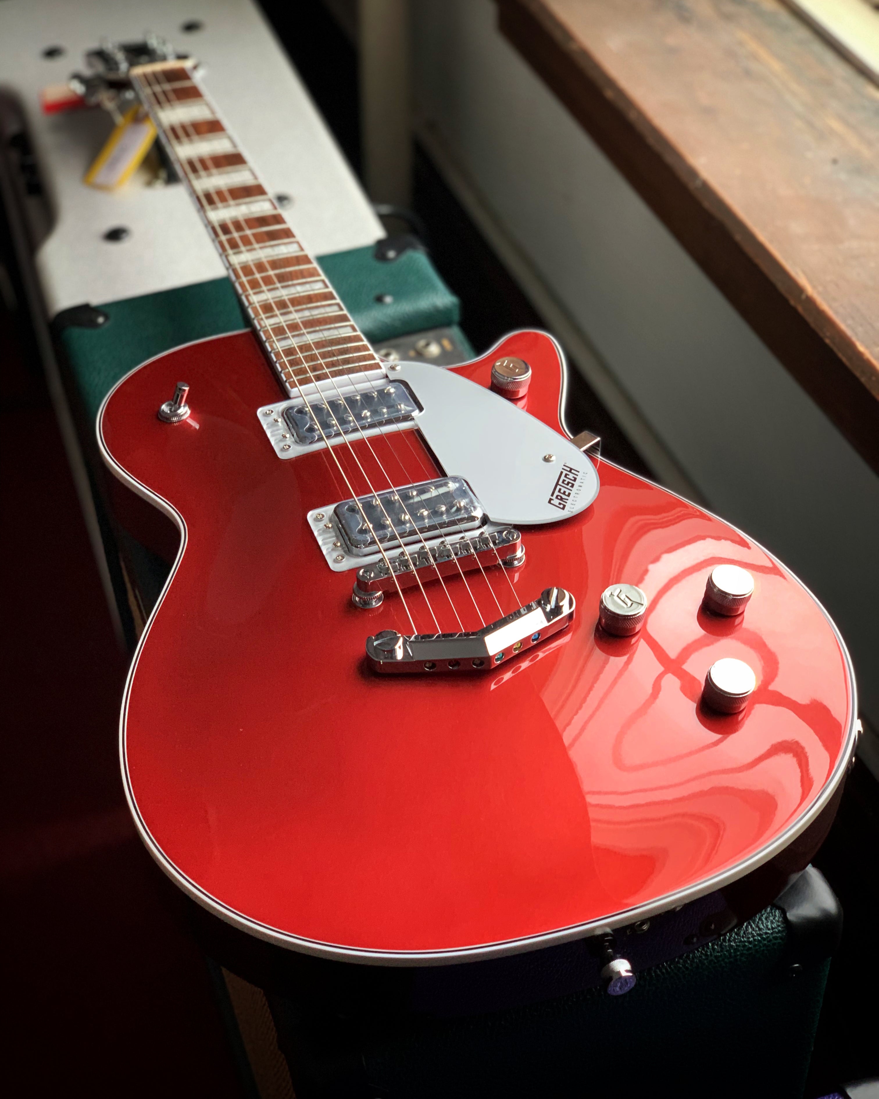 Gretsch, Gretsch G5220 Electromatic Jet BT Single-Cut Electric Guitar, Firestick Red