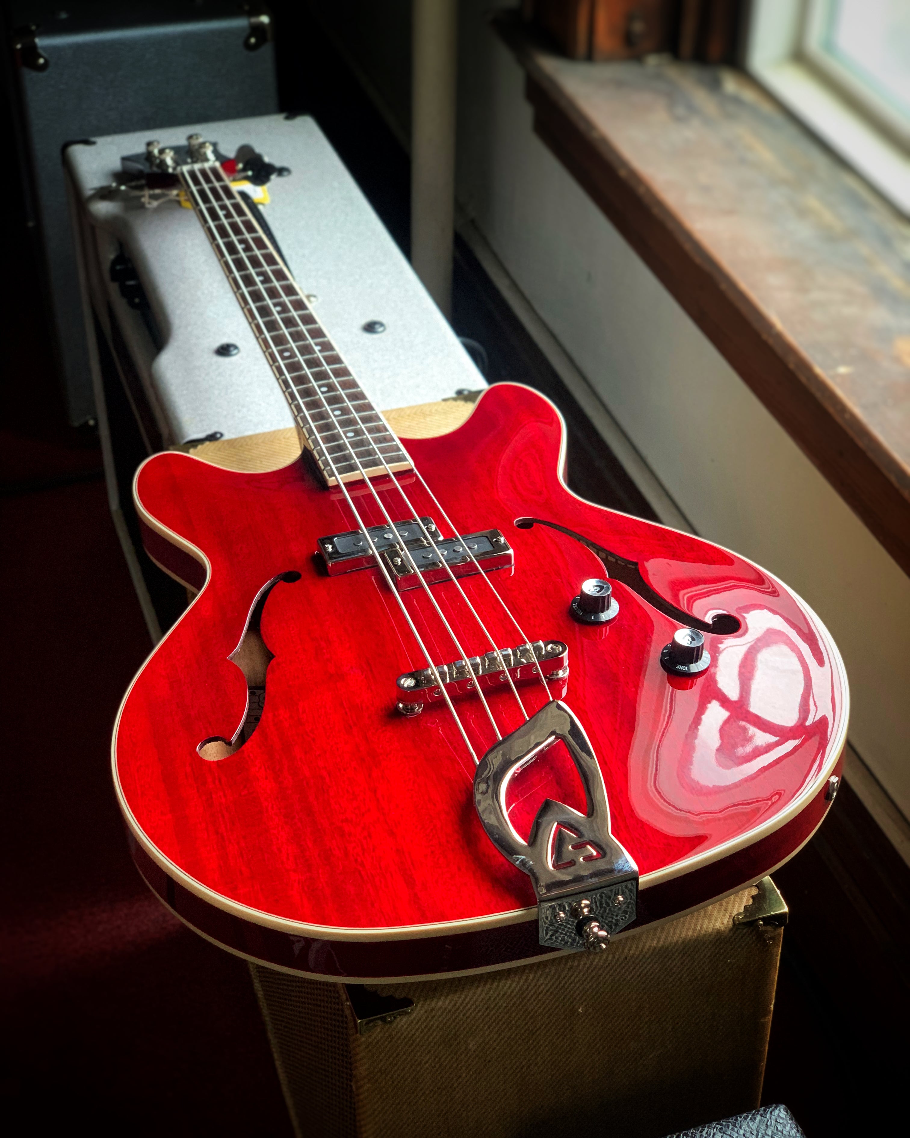 Guild, Guild Starfire 1 Bass, Cherry Red